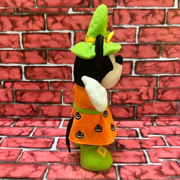 Disney Minnie Mouse witch Halloween Dancer doll - Picture 6 of 8